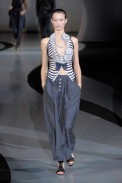desfile-emporioarmani-milanverao2009rtw-145