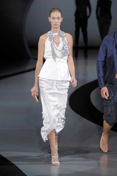desfile-emporioarmani-milanverao2009rtw-150