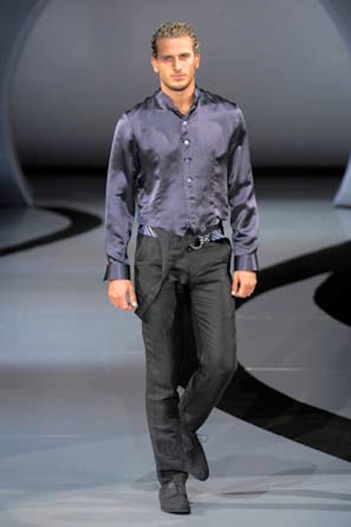 desfile-emporioarmani-milanverao2009rtw-158