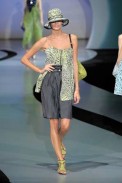 desfile-emporioarmani-milanverao2009rtw-168