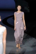desfile-emporioarmani-milanverao2009rtw-188