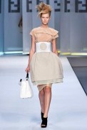 desfile-fendi-milanverao2009rtw-100