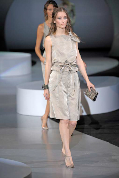 desfile-garmani-milanverao2009rtw-119