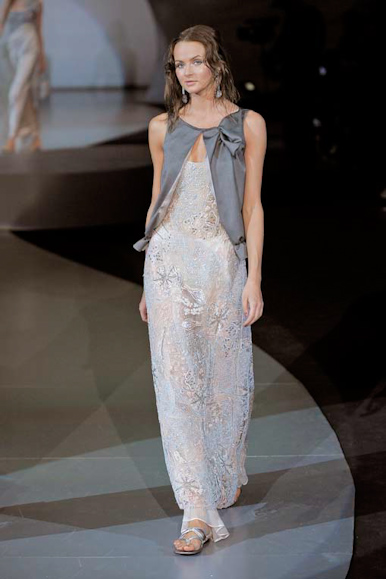 desfile-garmani-milanverao2009rtw-163
