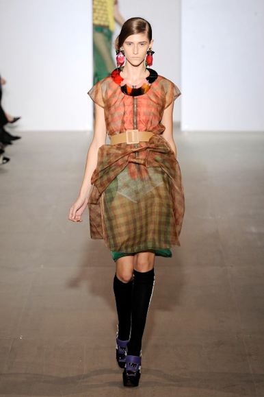 desfile-marni-milanverao2009rtw-108