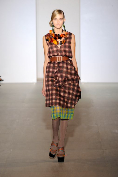 desfile-marni-milanverao2009rtw-110