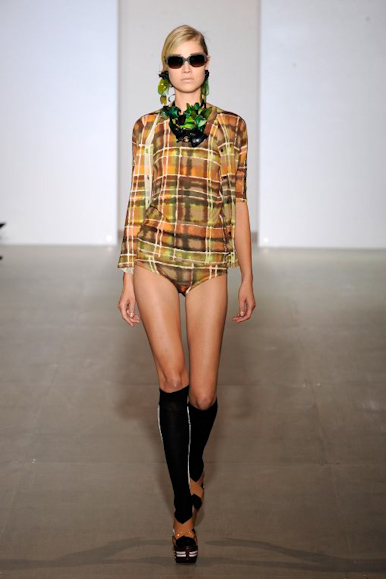 desfile-marni-milanverao2009rtw-135