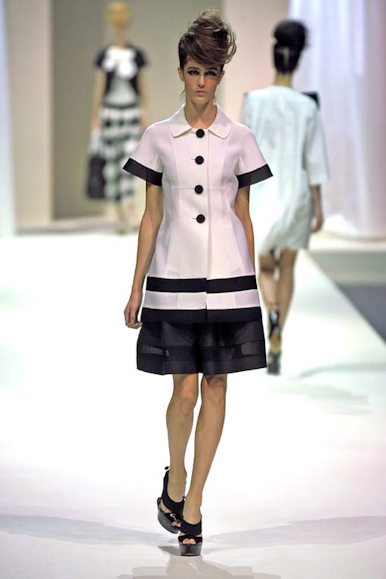 desfile-moschino-milanverao2009rtw-101