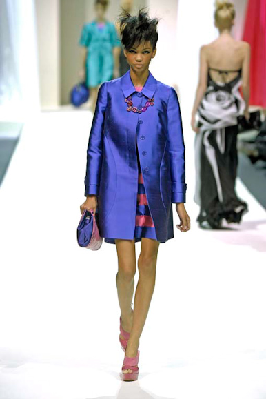 desfile-moschino-milanverao2009rtw-107