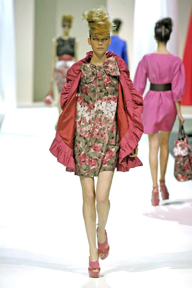 desfile-moschino-milanverao2009rtw-119