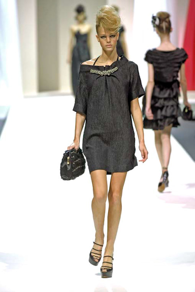desfile-moschino-milanverao2009rtw-141