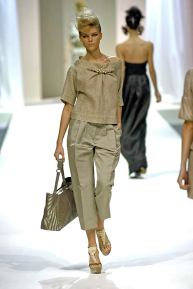 desfile-moschino-milanverao2009rtw-144