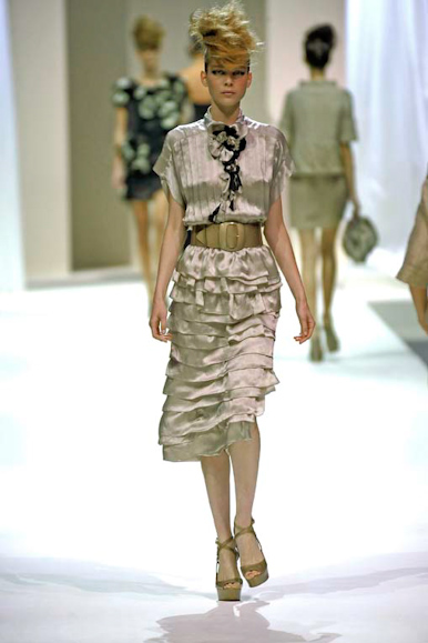 desfile-moschino-milanverao2009rtw-145