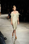 desfile-prada-milanverao2009rtw-112