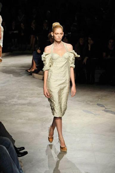 desfile-prada-milanverao2009rtw-112