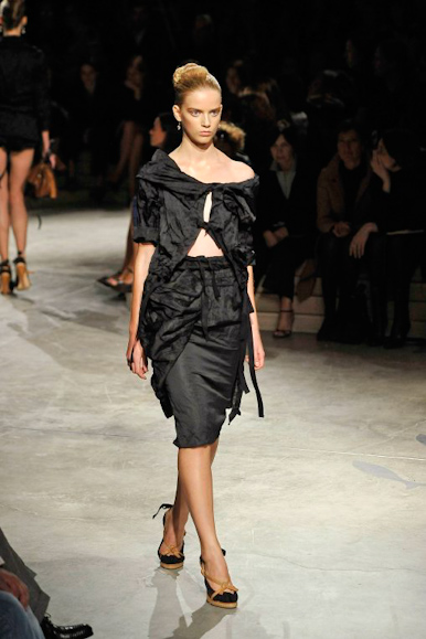 desfile-prada-milanverao2009rtw-119