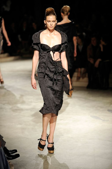 desfile-prada-milanverao2009rtw-122
