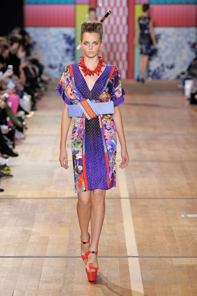 desfile-bassobrooke-londresverao2009rtw-104