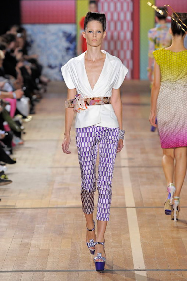 desfile-bassobrooke-londresverao2009rtw-107