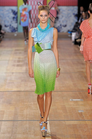 desfile-bassobrooke-londresverao2009rtw-111