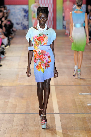 desfile-bassobrooke-londresverao2009rtw-112