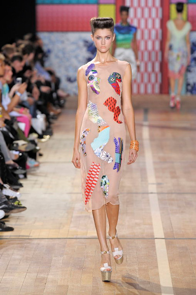 desfile-bassobrooke-londresverao2009rtw-118