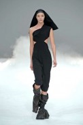 desfile-rickyowens-parisveraortw2009-100