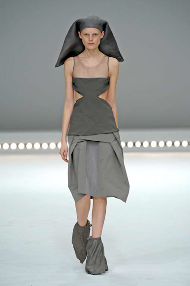 desfile-rickyowens-parisveraortw2009-111