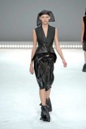 desfile-rickyowens-parisveraortw2009-116