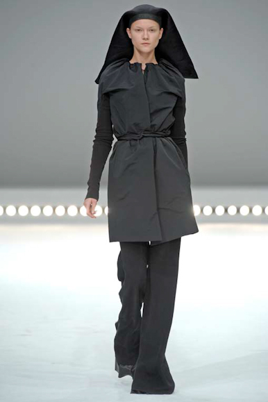 desfile-rickyowens-parisveraortw2009-121