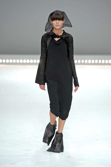 desfile-rickyowens-parisveraortw2009-133