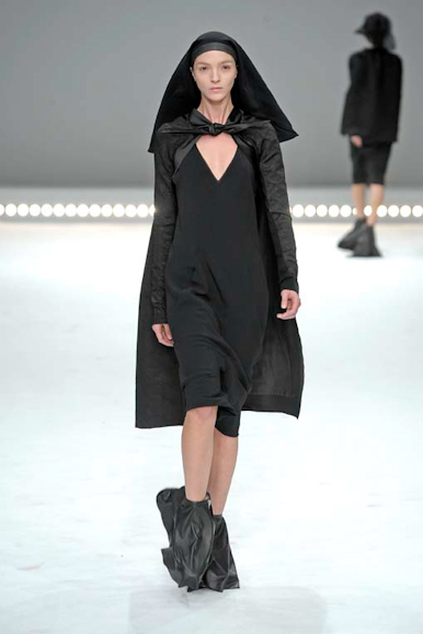 desfile-rickyowens-parisveraortw2009-134