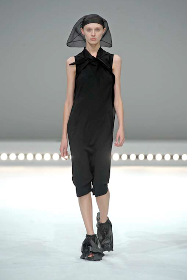 desfile-rickyowens-parisveraortw2009-135