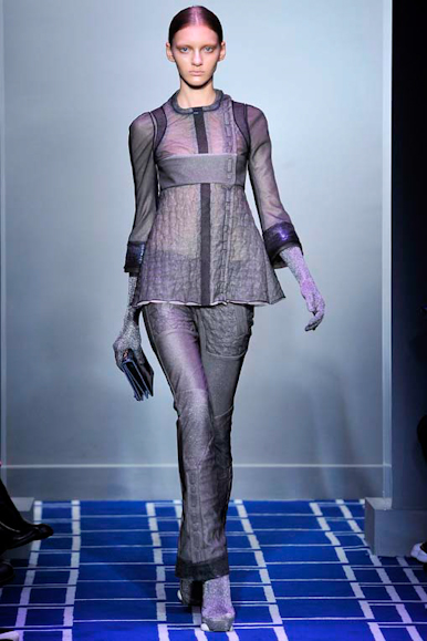 desfile-balenciaga-parisverao2009rtw-106
