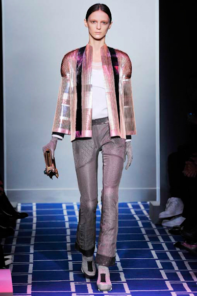 desfile-balenciaga-parisverao2009rtw-109