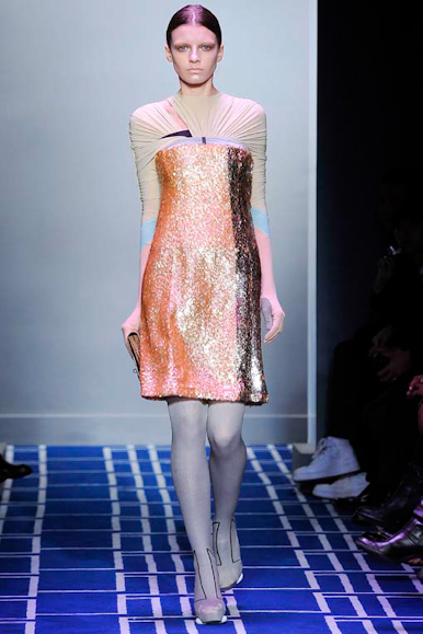 desfile-balenciaga-parisverao2009rtw-128