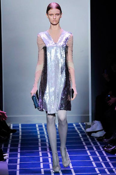 desfile-balenciaga-parisverao2009rtw-129