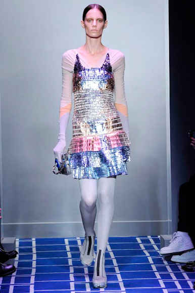 desfile-balenciaga-parisverao2009rtw-138
