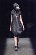 desfile-cdesgarcons-parisverao2009rtw-104