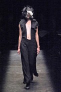 desfile-cdesgarcons-parisverao2009rtw-108