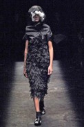 desfile-cdesgarcons-parisverao2009rtw-112