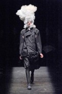 desfile-cdesgarcons-parisverao2009rtw-122