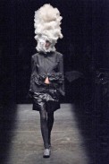 desfile-cdesgarcons-parisverao2009rtw-124