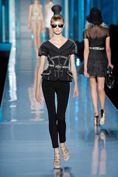 desfile-dior-parisverao2009rtw-105