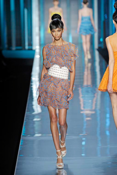 desfile-dior-parisverao2009rtw-125