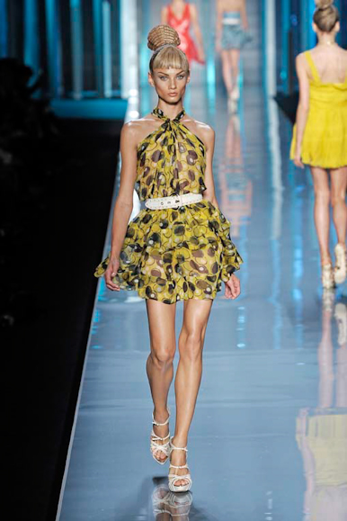 desfile-dior-parisverao2009rtw-129