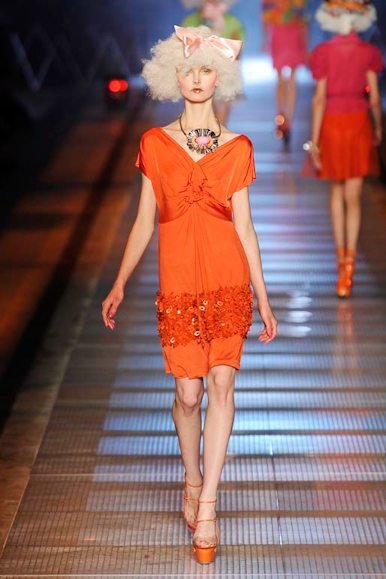 desfile-jgalliano-parisverao2009rtw-112