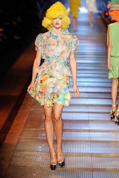 desfile-jgalliano-parisverao2009rtw-124