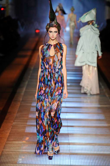 desfile-jgalliano-parisverao2009rtw-143