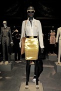 desfile-loewe-parisverao2009rtw-102